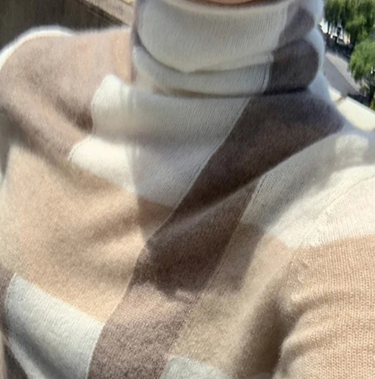 Women's Elegant Slim Fit Checked Knitted Turtleneck Jumper | Ideal for Winter