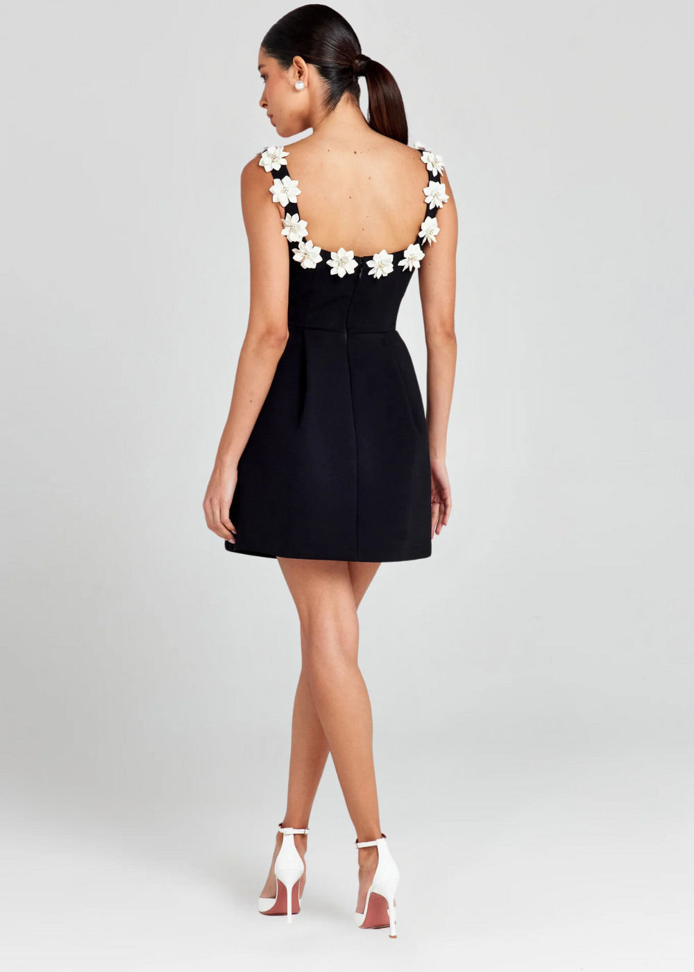 Women's Elegant Lightweight Mini Dress with Floral Accents