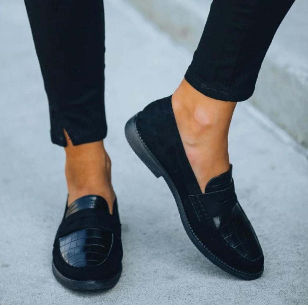 Men's Comfortable Leather Shoe with Slip-On Design