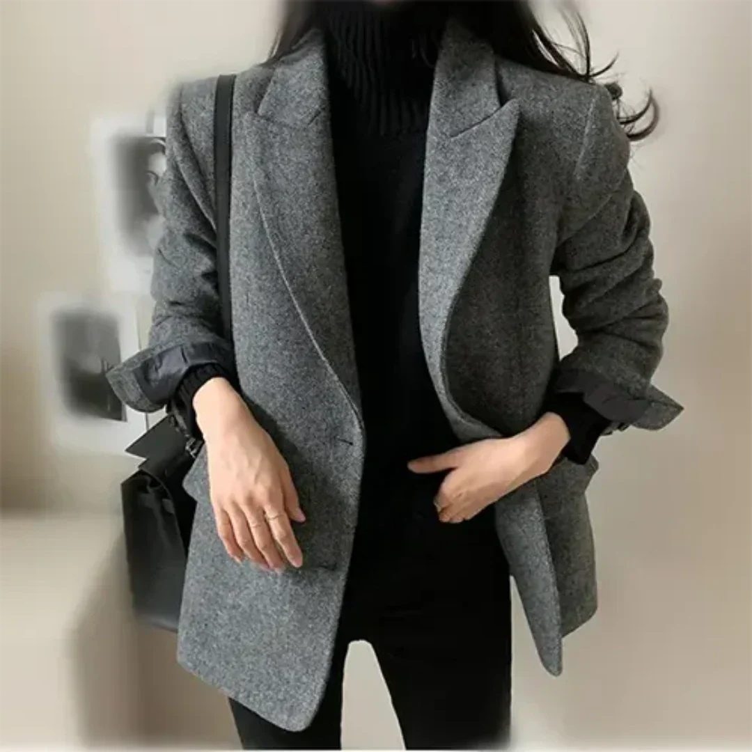 Women's Fitted Grey Blazer with Pockets