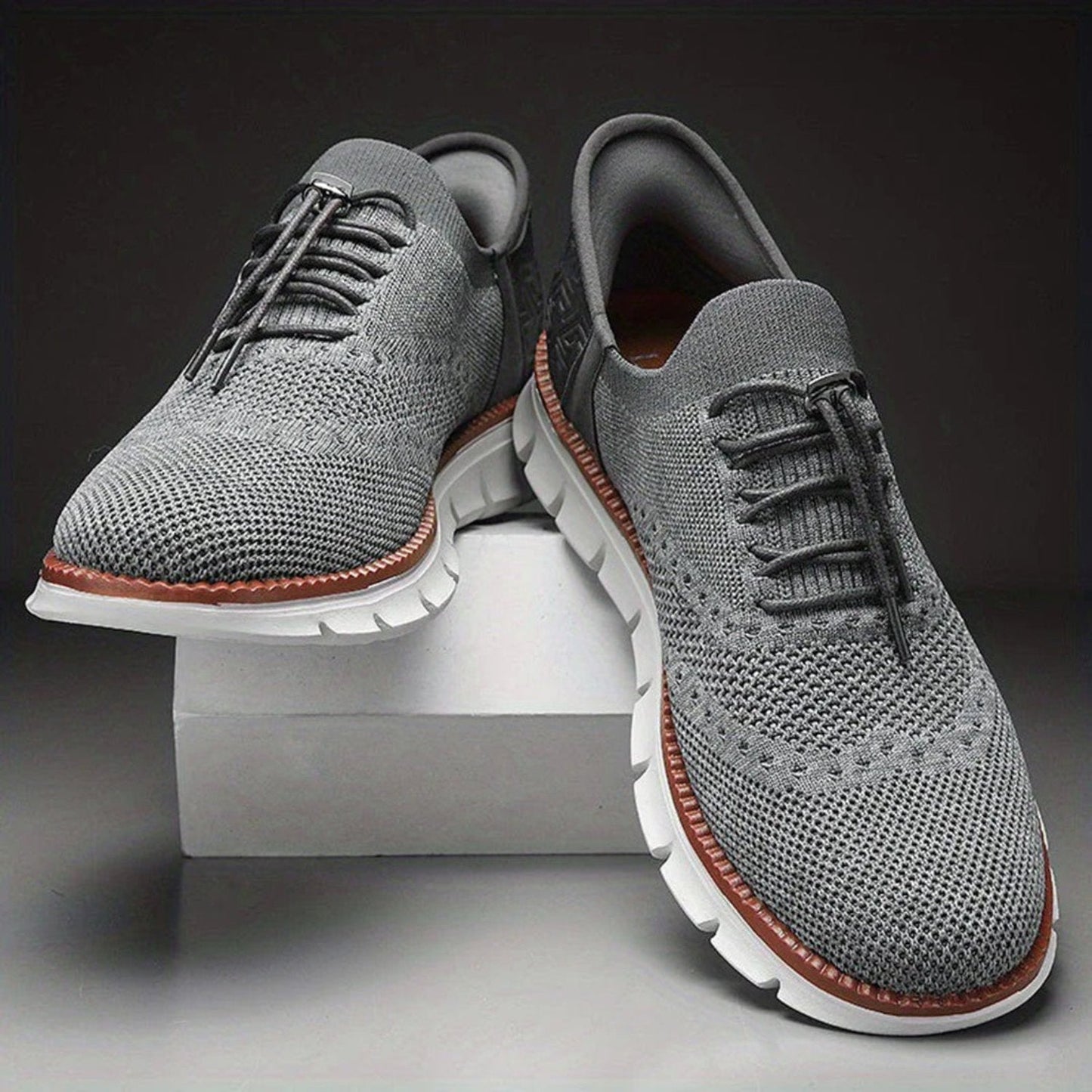 Everett - Sneakers - Sporty - Lightweight - Perfect for outdoor activities
