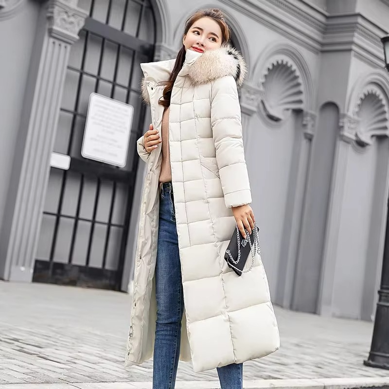 Stylish Warm Down Winter Coat with Fur Hood for Women | Ideal for Winter