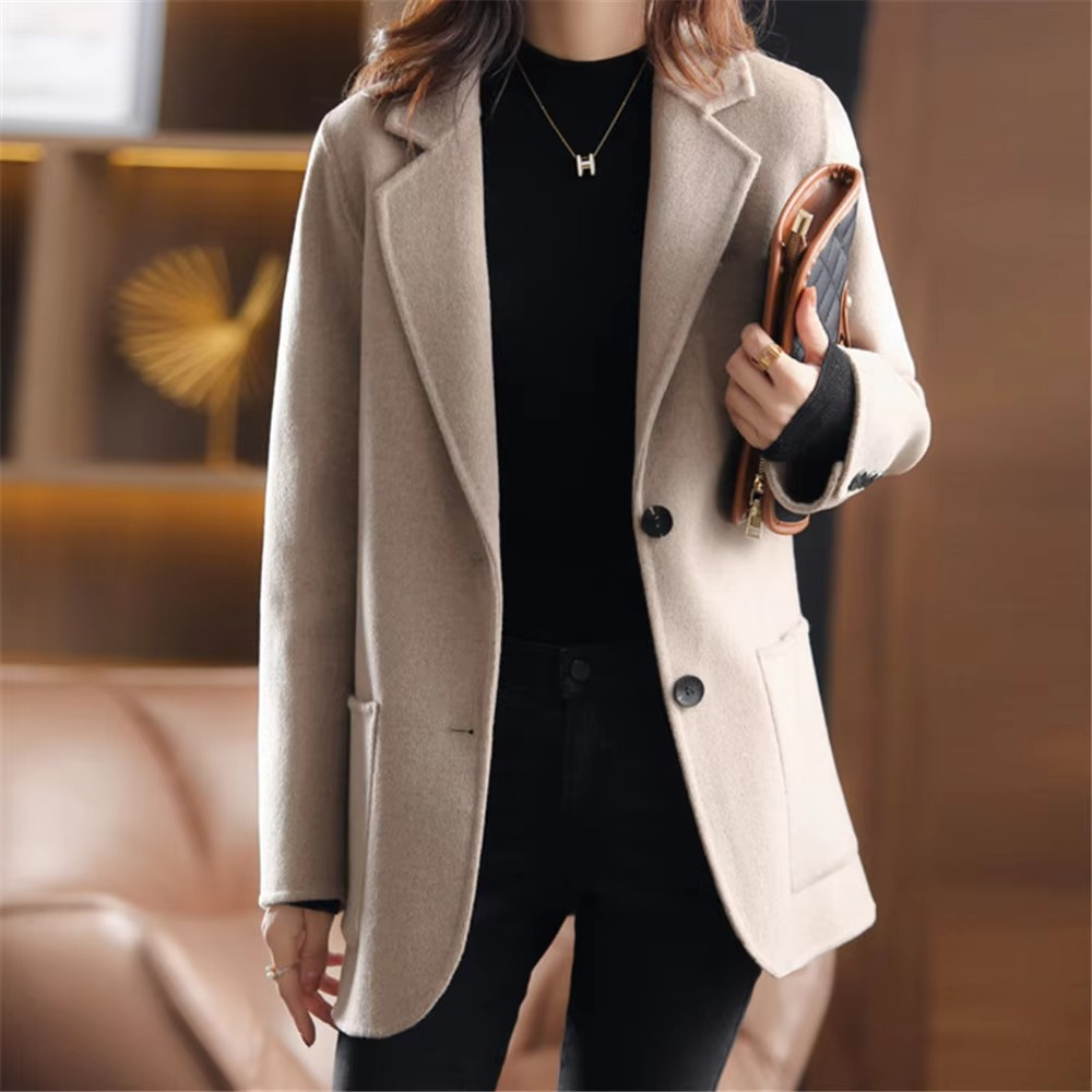 Women's Wool Blazer Coat with Buttons and Pockets | Perfect for Casual Days