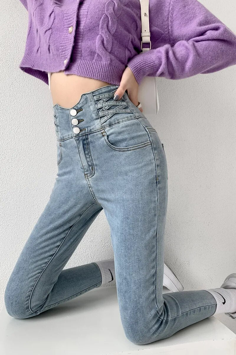 Women's Fashionable Hip Tight Lifting Skinny Jeans | Perfect for Casual Days