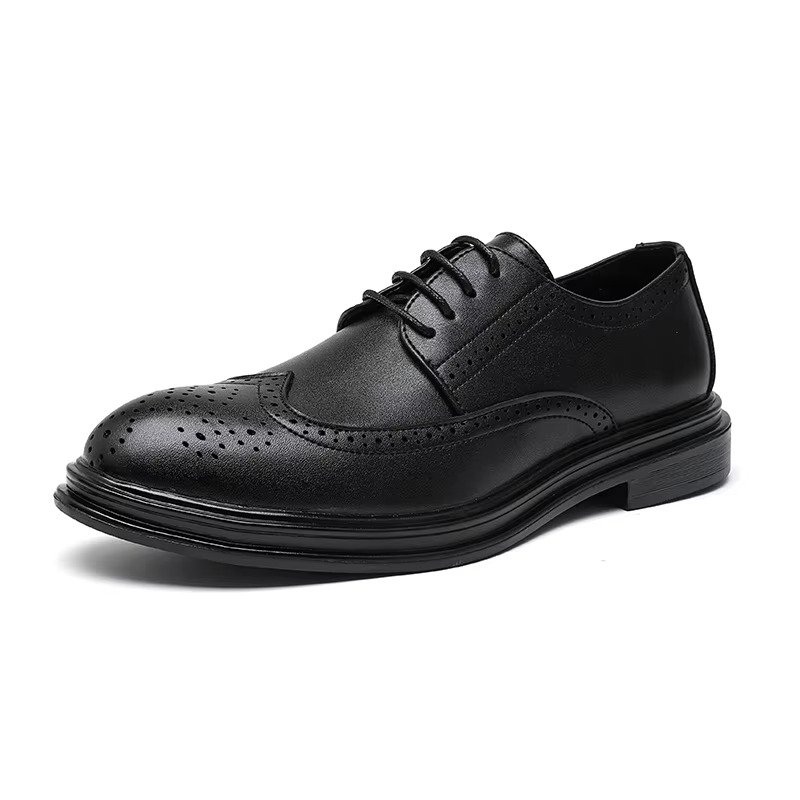 Men's Vintage Brogue Wingtip Detail Shoes | Ideal for All Seasons