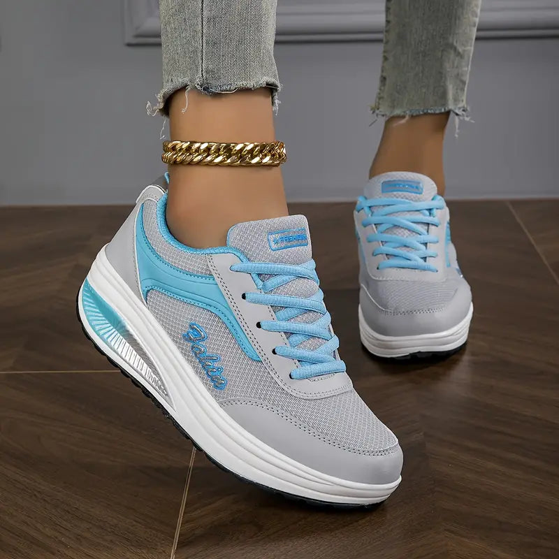 Women's Low-Top Lace-Up Trainers