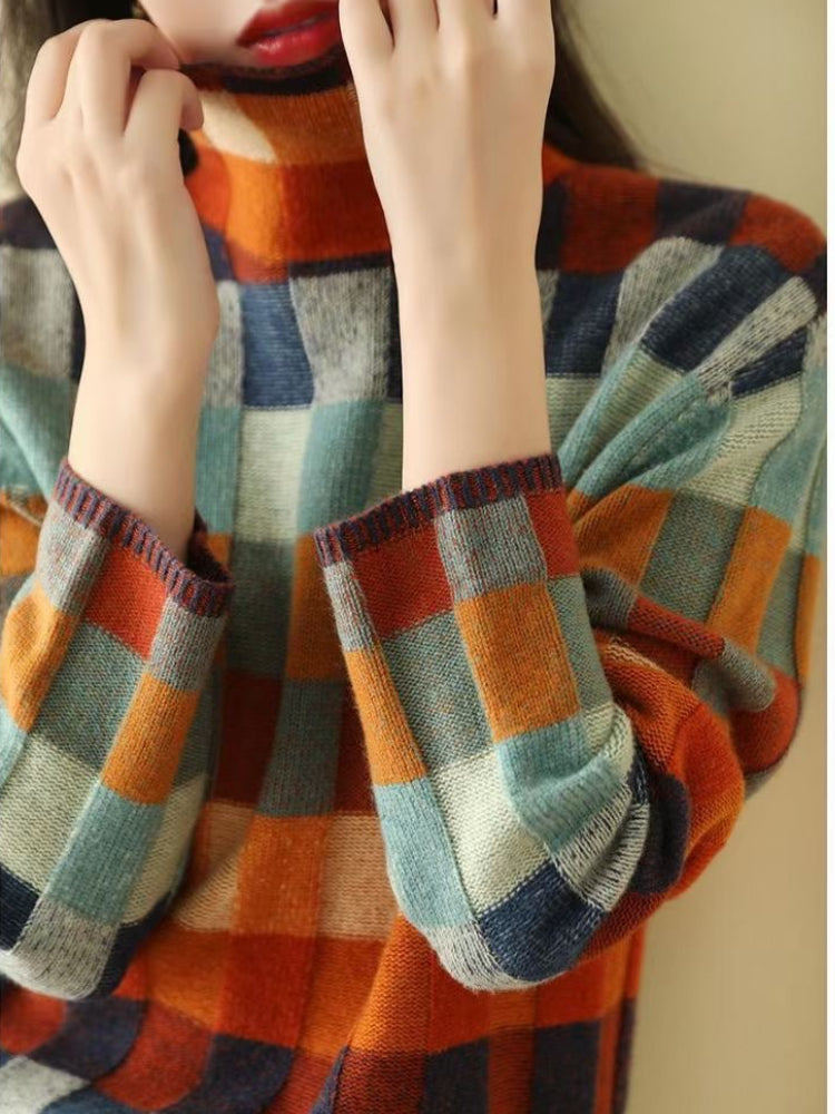 Women's Turtlneck Sweater with Relaxed Fit
