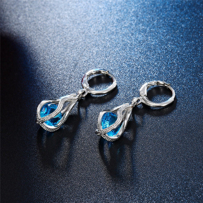 Women’s Necklace and Earring Set with Snowflake Design 8