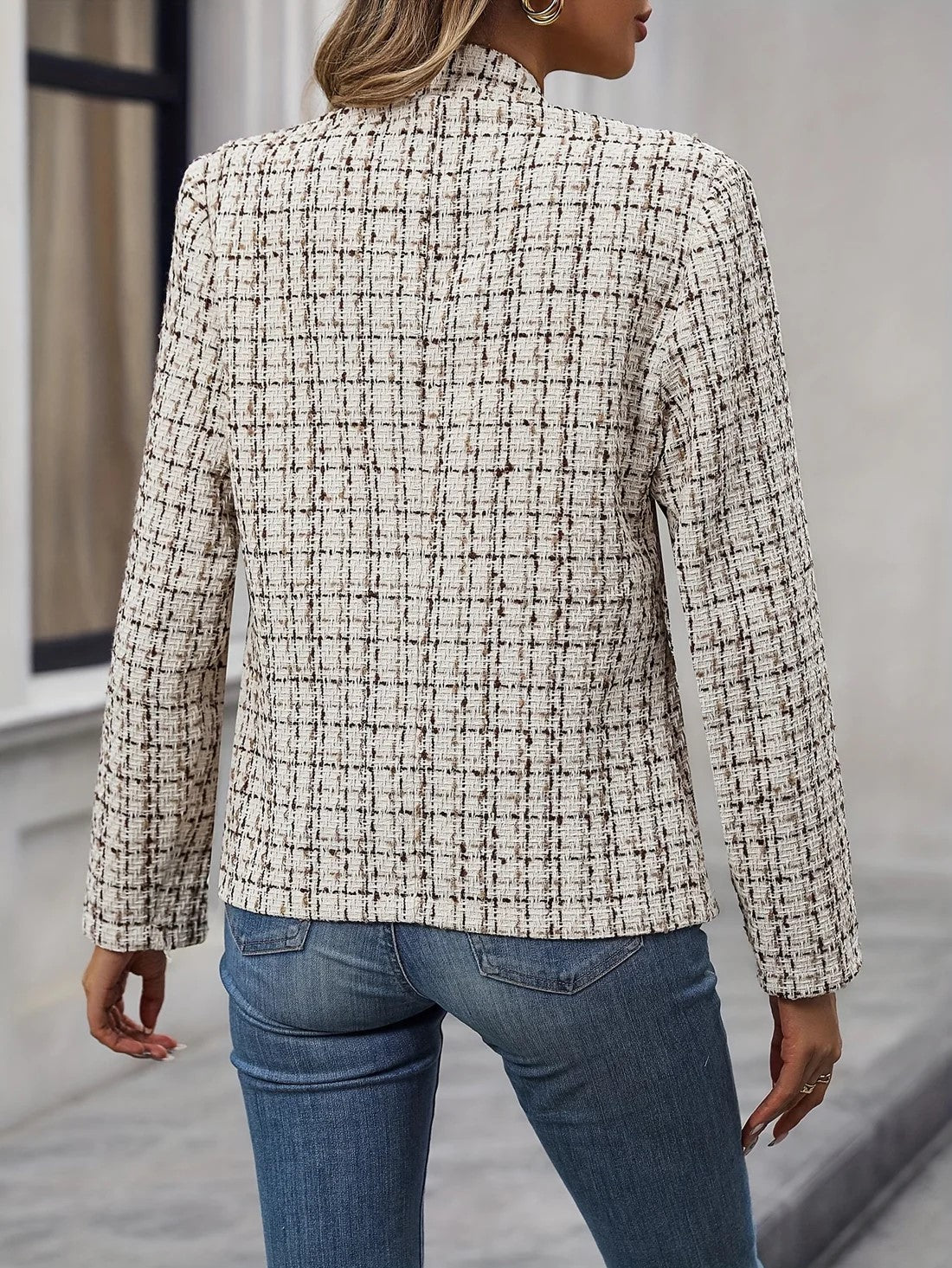 Women's Business Blazer with Notched Collar and Checkered Print