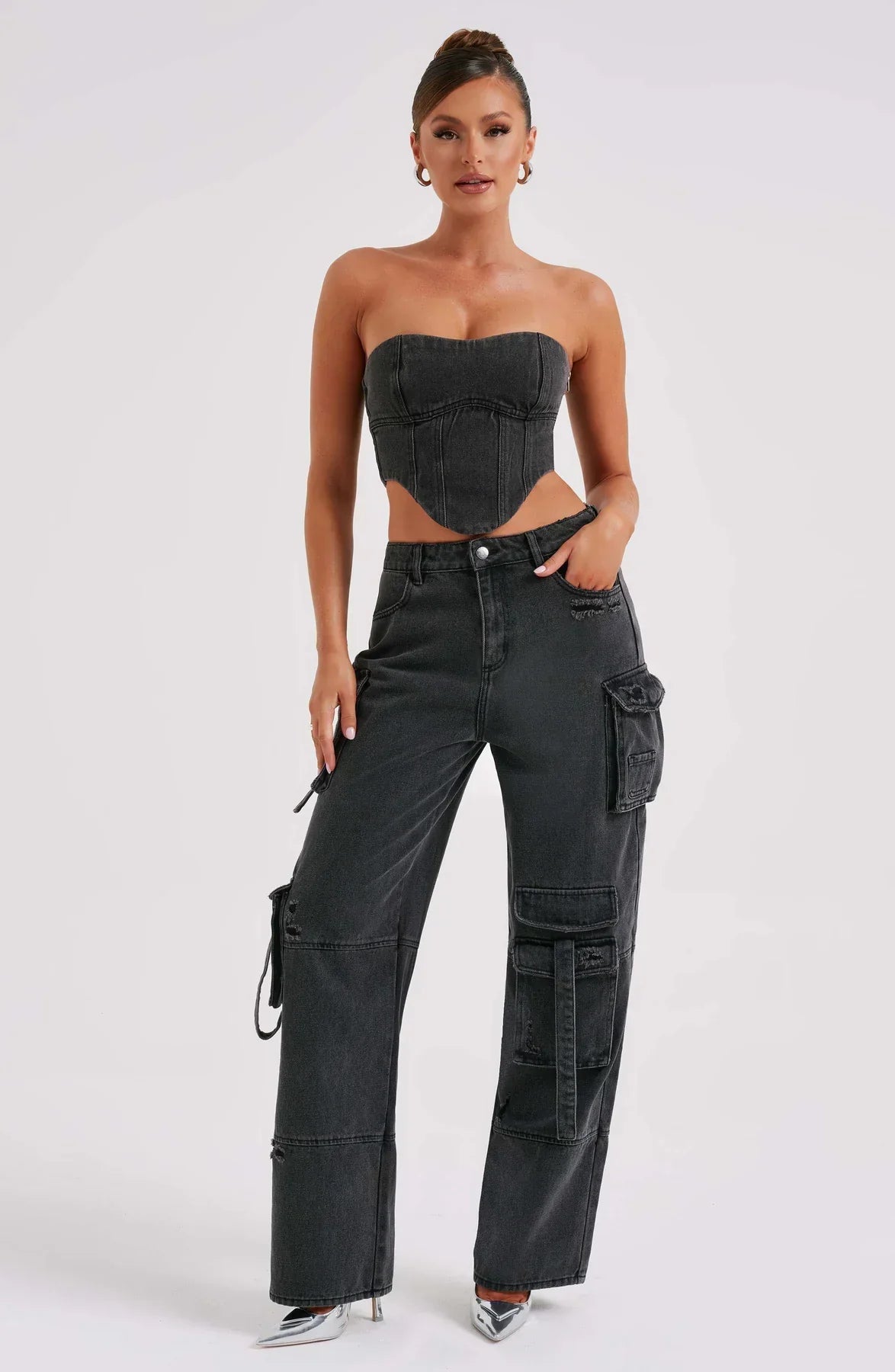 Variant image for Women's Chic Denim Set with Corset Top and Relaxed Cargo Pants-7