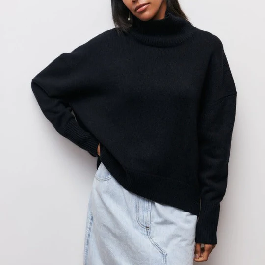 Women's Oversized Turtleneck Jumper | Ideal for Winter