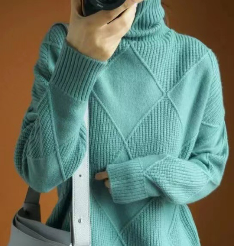 Women's Cozy Cable Knit Cashmere Turtleneck Jumper | Ideal for Winter
