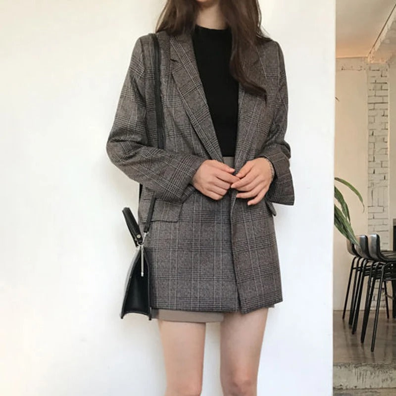 Women's Classic Checked Blazer with Buttons | Perfect for Casual Days