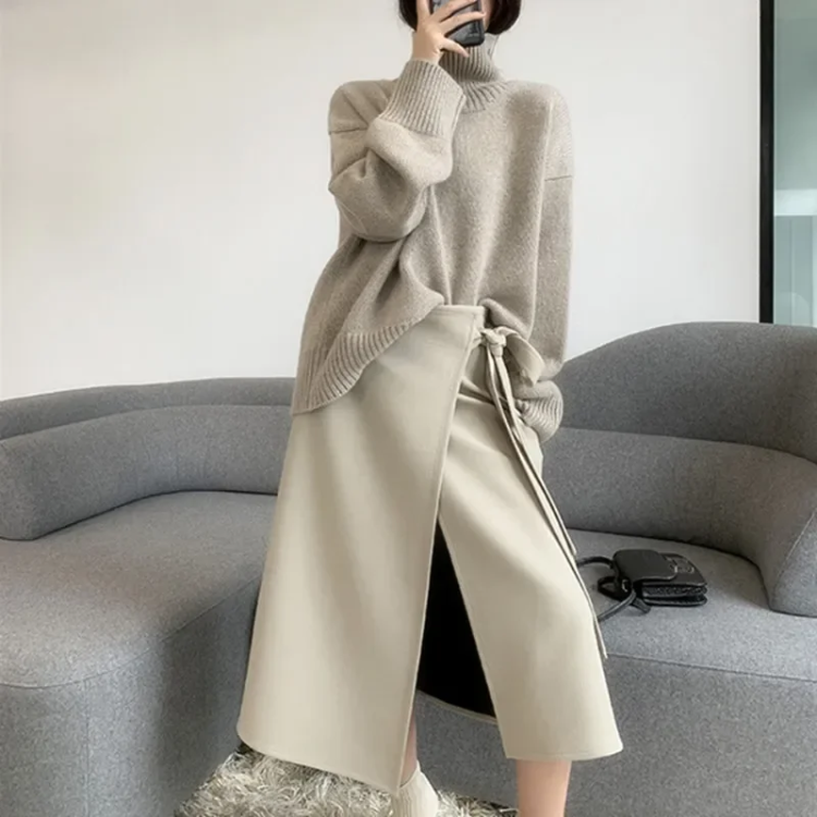 Women's Chunky Knitted Turtleneck Sweater | Ideal for Autumn/Winter