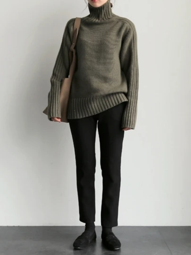 Women's Luxurious Oversized Ribbed Design Turtleneck Jumper | Ideal for Winter