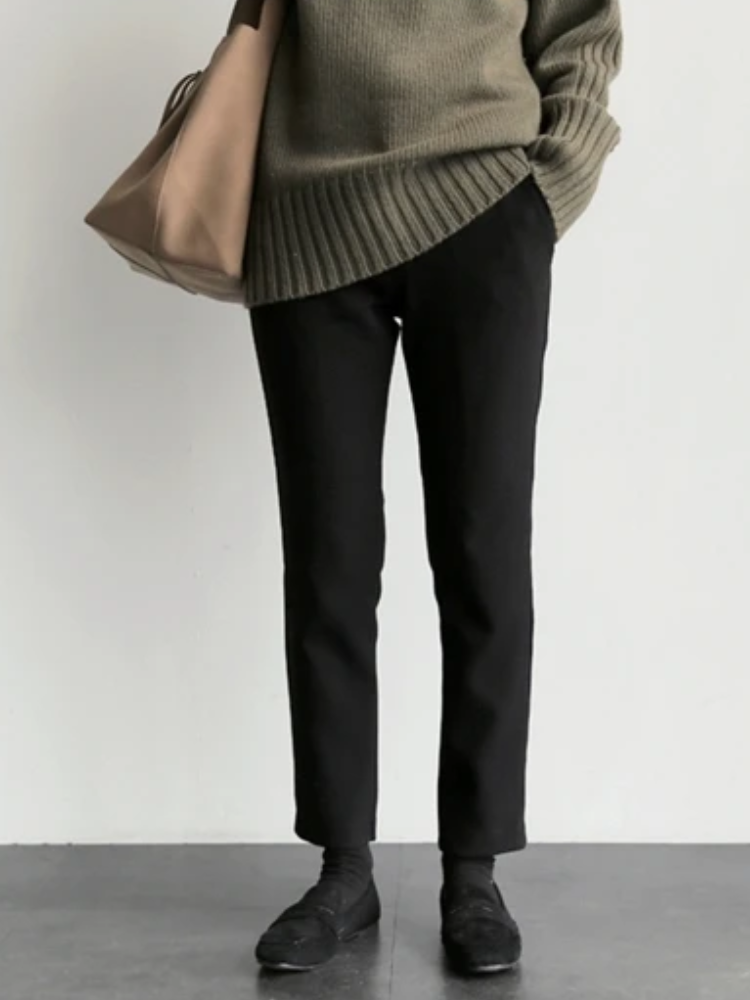 Women's Luxurious Oversized Ribbed Design Turtleneck Jumper | Ideal for Winter