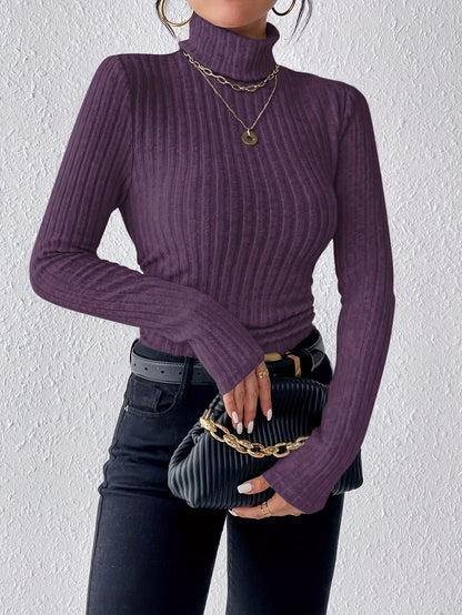 Women's Elegant Turtleneck Jumper in Slim Fit and Solid Colour | Ideal for Winter