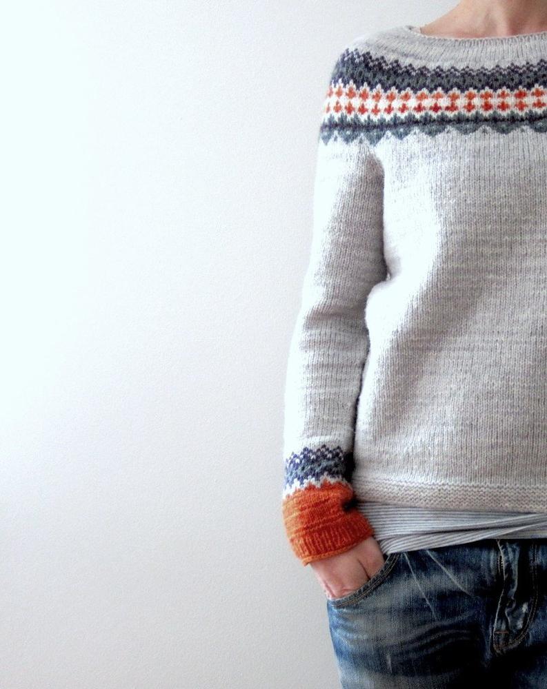 Comfortable Straight Silhouette Grey Jumper for Women | Ideal for Winter