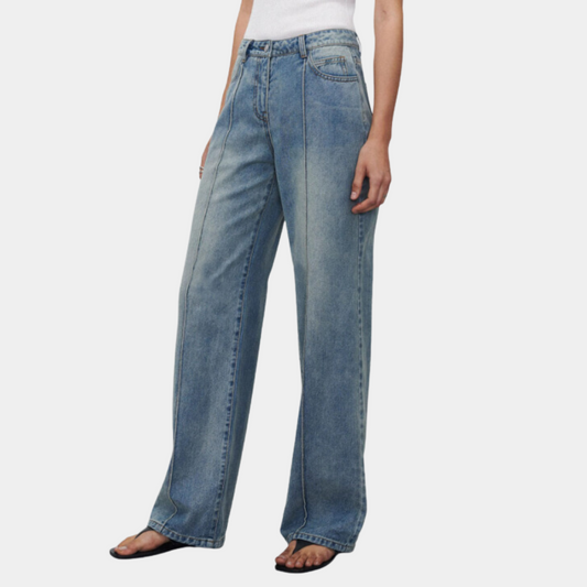 Women's Casual Straight Leg Jeans | Perfect for Casual Days