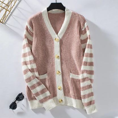 Women's Elegant V-neck Buttoned Knit Cardigan with Pockets | Ideal for Winter