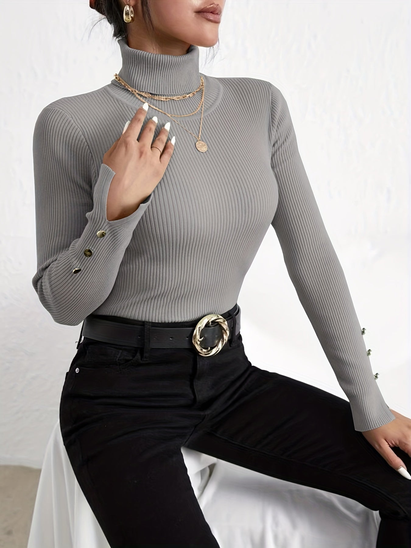 Women's Modern Solid Colour Turtleneck Jumper in Slim Fit | Ideal for Winter