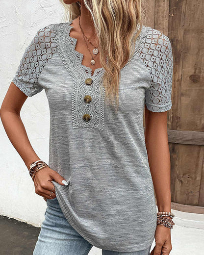 Women's Elegant Lace T-Shirt with Delicate Accents and Relaxed Fit