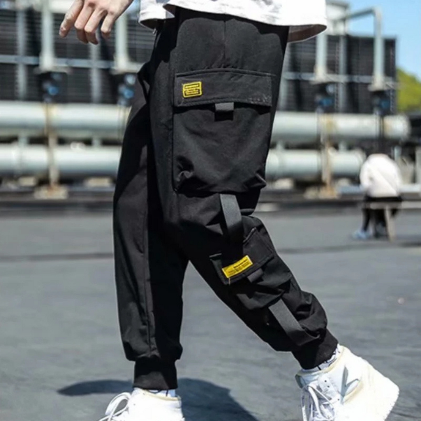 Men's Multi-Flap Pocket Cargo Pants | Perfect for Casual Days