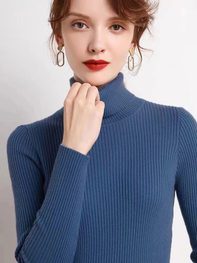 Women's Comfortable Ribbed and Soft Knitted Turtleneck Jumper | Ideal for Winter