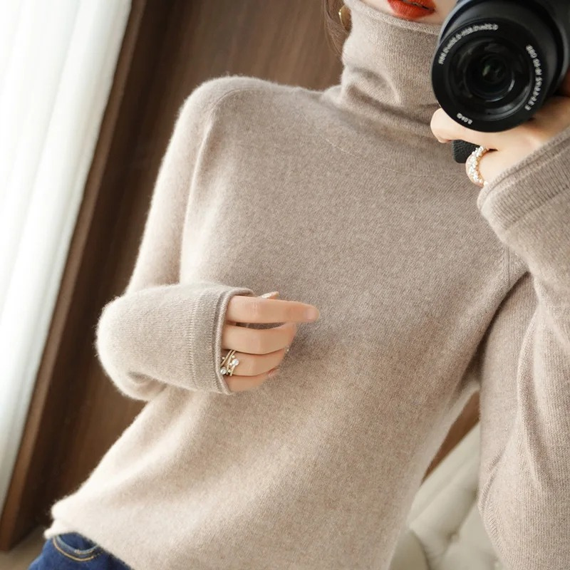 Women's Breathable High-neck Jumper for Women | Ideal for Winter