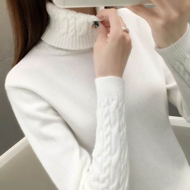 Women's Vintage Turtleneck Jumper with Cable Knit Sleeves | Ideal for Winter