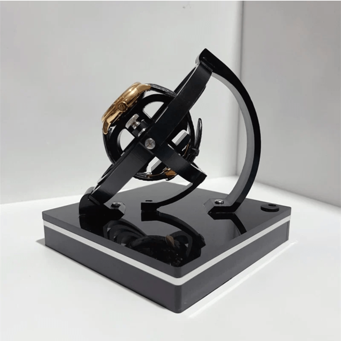 Automatic Watch Winder – Compact Box for Maintaining Watches 1