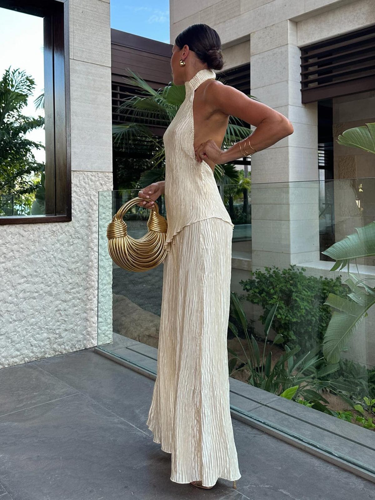 Women's Elegant Stretch Fabric Halter Top with Pleated Pants