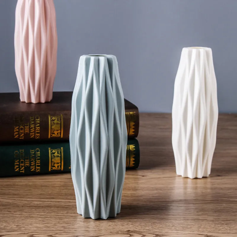 Flower Vase – Unique Origami-Inspired Design for Indoor Display 1
