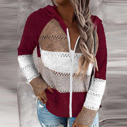 Lyn - V-Neck Jumper - Casual - Season Collection - Ideal for Winter