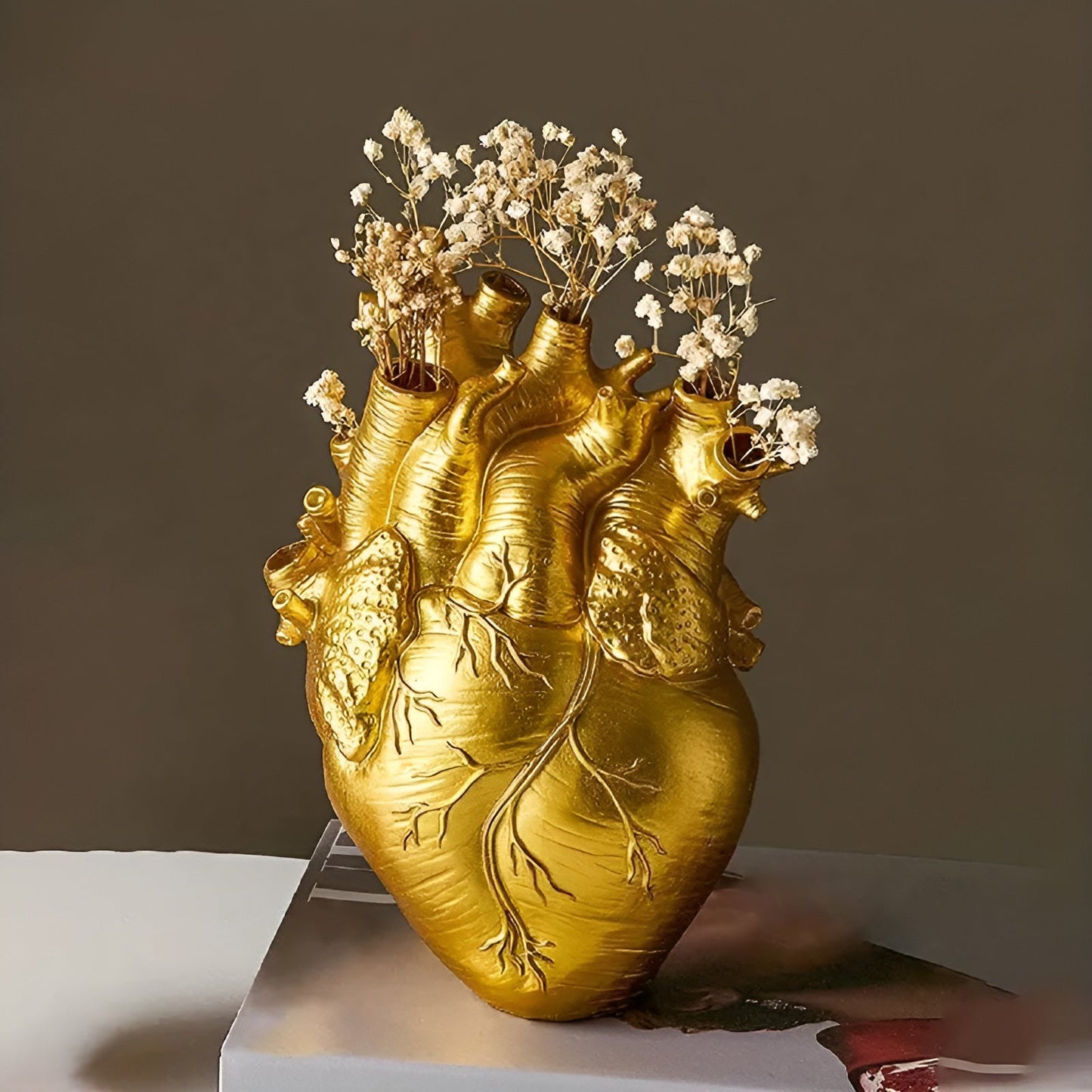 Heart-Shaped Decorative Vase for Flower Arrangements 3