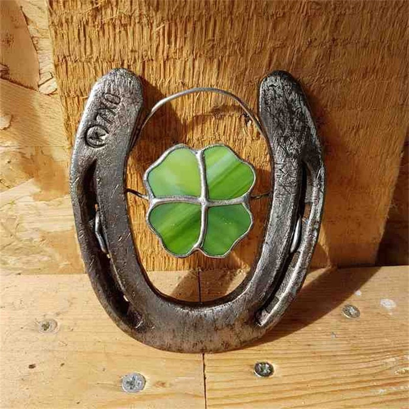 Horseshoe Ornament with Four Leaf Clover Design 4
