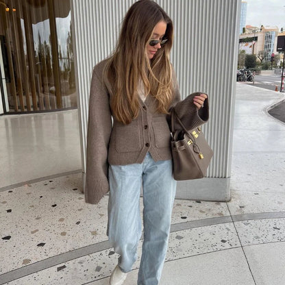 Women's Casual V-neck Knitted Cardigan with Buttons | Ideal for WInter