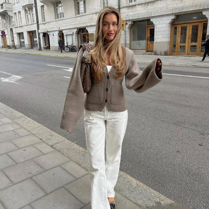 Women's Casual V-neck Knitted Cardigan with Buttons | Ideal for WInter