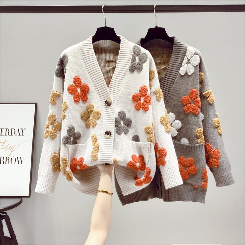 Women's Radiant Floral Design Cashmere Knit Cardigan with Buttons and Pockets | Ideal for Winter
