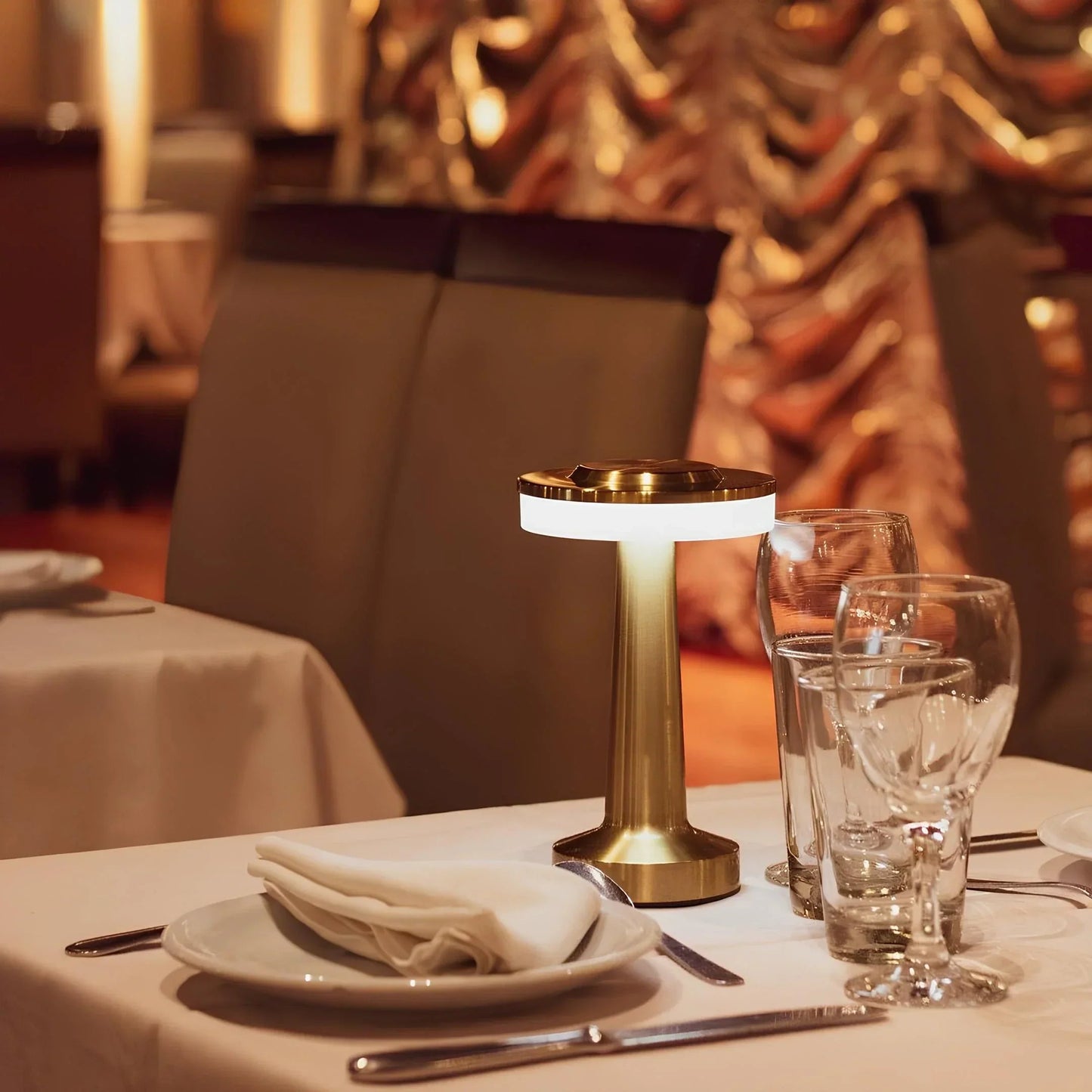 Wireless Table Lamp – Cordless Design with Adjustable Brightness 0