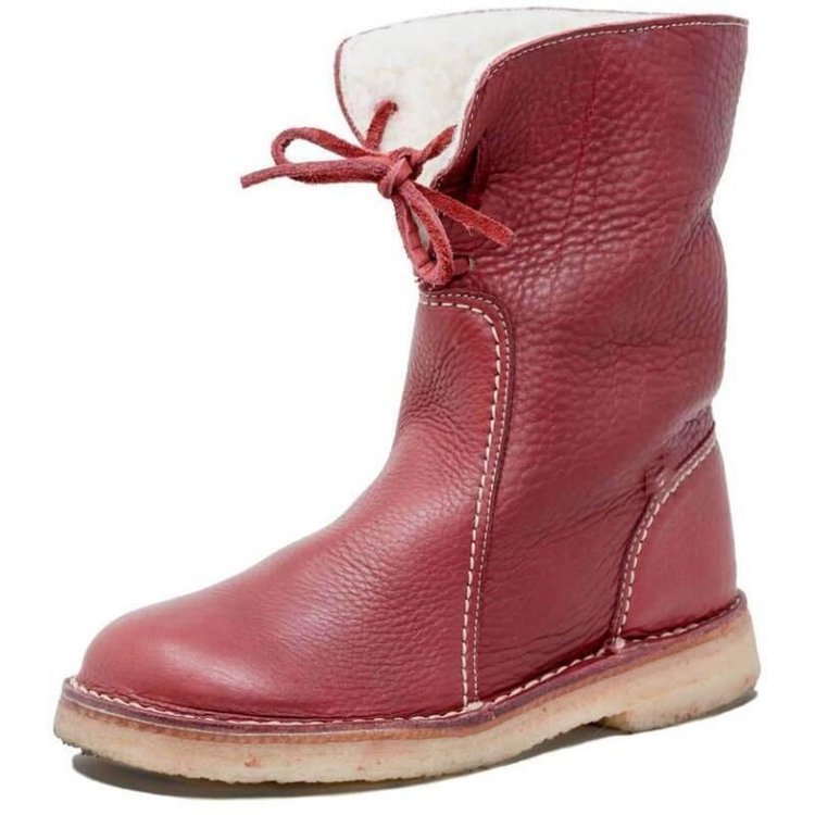Women's Classic Boots with Timeless Design