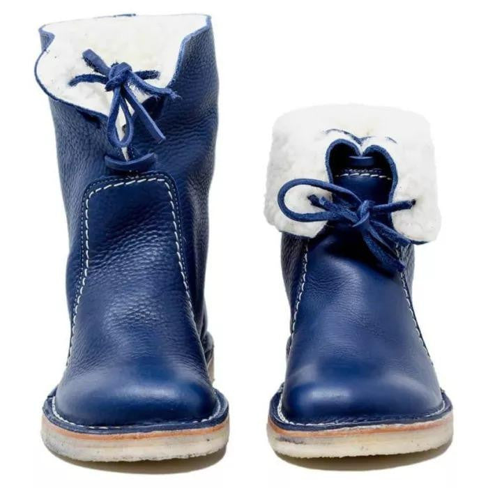 Women's Classic Boots with Timeless Design