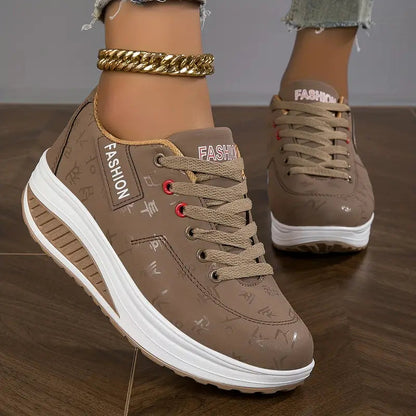 Women's Low-Top Lace-Up Trainers