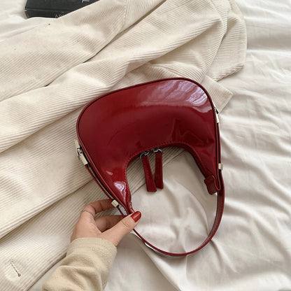 Women’s Crescent-Shaped Shoulder Bag for Daily Use 3