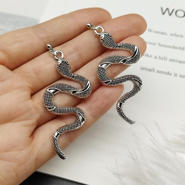 Women’s Dangle Earrings with Snake Design 1