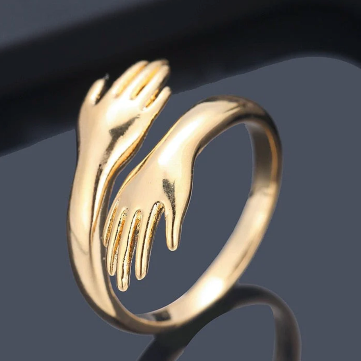 Women’s Ring with Unique Hand-Shaped Design 0