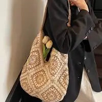 Women’s Shoulder Bag for Beach and Travel Use 9