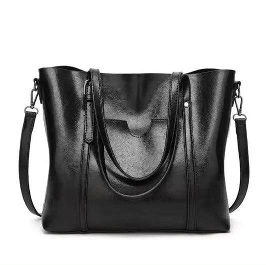 Women’s Spacious Shoulder Bag for Daily Use 2
