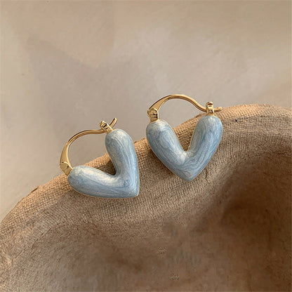Women's Stud Earrings with Heart Design 2