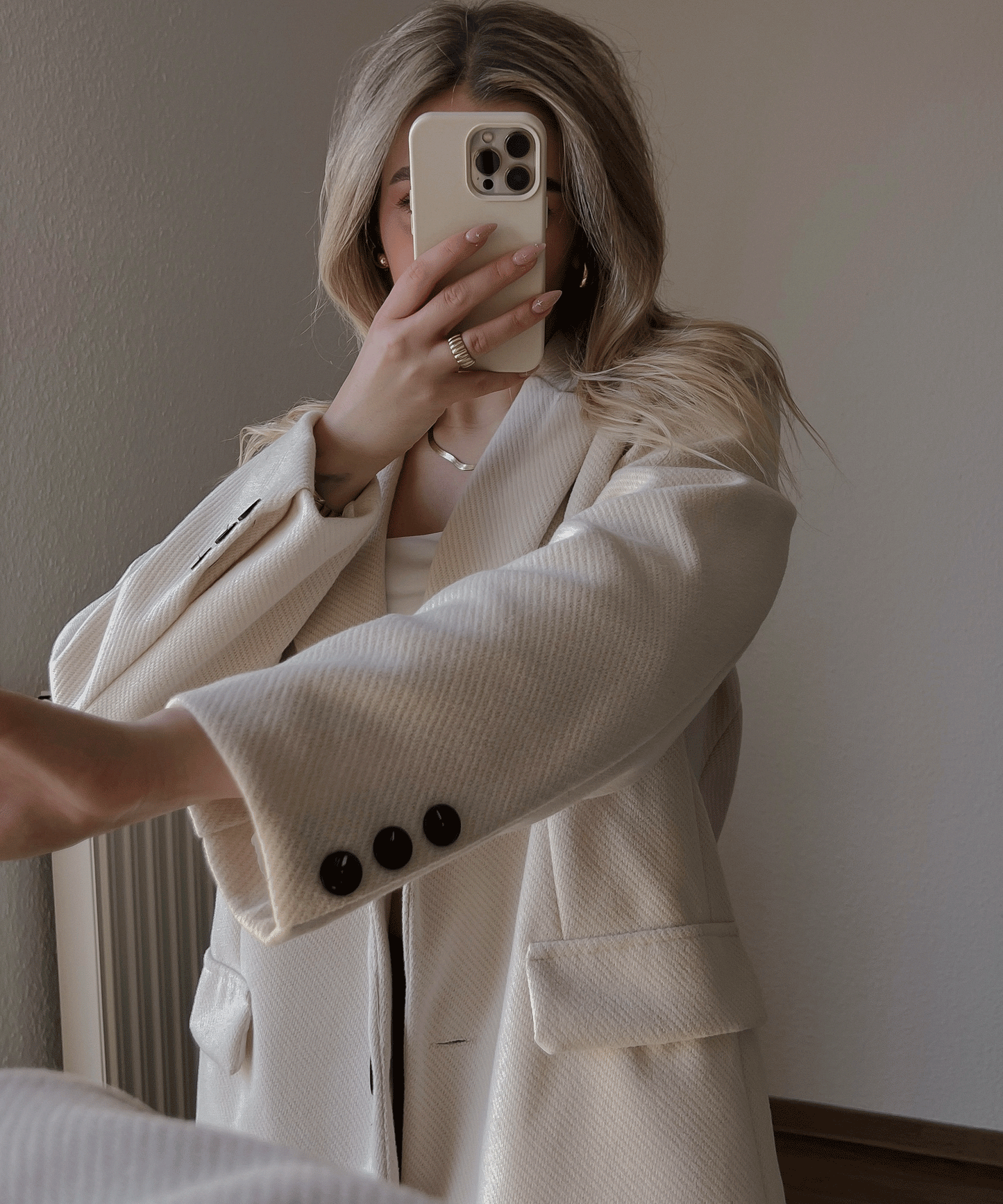 Women's Trendy Beige Oversized Blazer with Pockets | Perfect for Casual Days